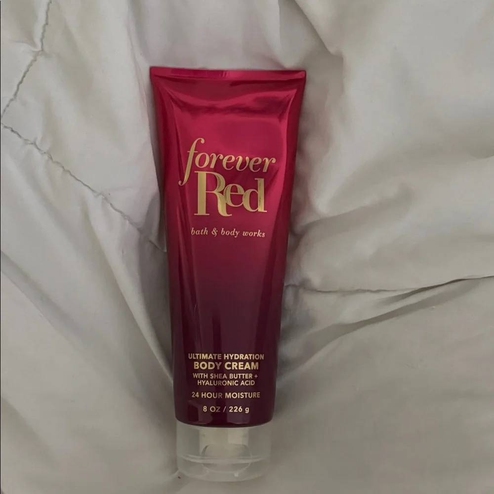 Bath & Body Works Forever Red Ultimate Hydration Body Cream